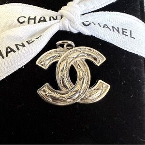 Chanel Silver Tone Metal Zipper Pull Button Pendant Charm.